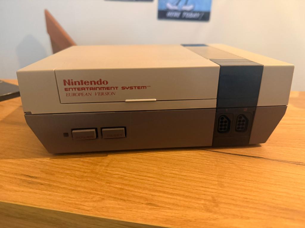 Nintendo NES european, Consoles de jeu & Jeux vidéo, Consoles de jeu | Nintendo NES, Enlèvement, Comme neuf