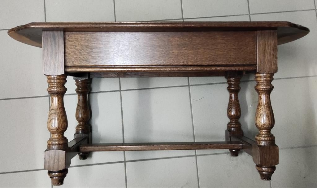 Jolie table ancienne avec 1 tiroir, Enlèvement