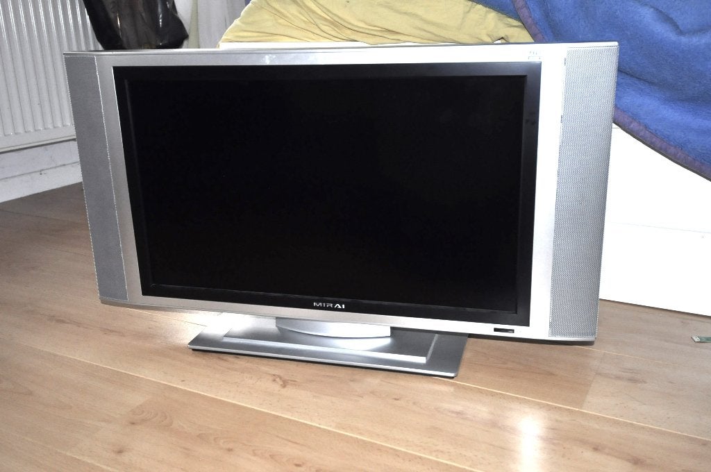TV pivotante sur socle Mirai T27004, TV, Hi-fi & Vidéo, Autres marques, 60 à 80 cm, Enlèvement, Utilisé