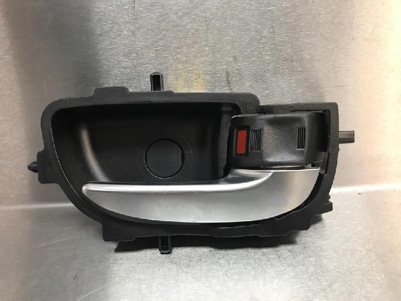 POIGNEE EXTERIEURE ARRIÈRE DROITE Toyota Yaris III (P13), Utilisé, Arrière, Toyota