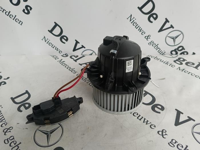 Moteur de ventilation chauffage d'un Mercedes Vito, 3 mois de garantie, Utilisé, -, -
