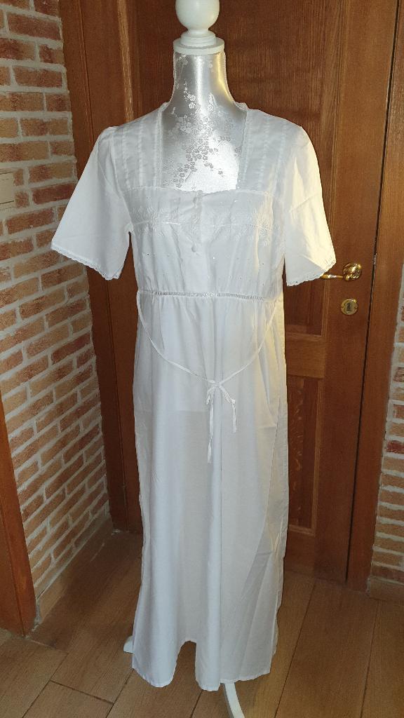 chemise de nuit blanche vintage, Enlèvement