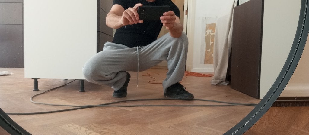 Bas de jogging gris clair, Sport en Fitness, Loopsport en Atletiek, Ophalen, Nieuw, Overige sporten, Kleding