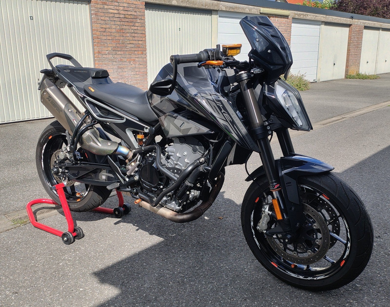 KTM Duke 790 - Full Tech Pack - Nieuwe Topblok, Motoren, 2 cilinders, 790 cc, Occasion, Motorrijbewijs A