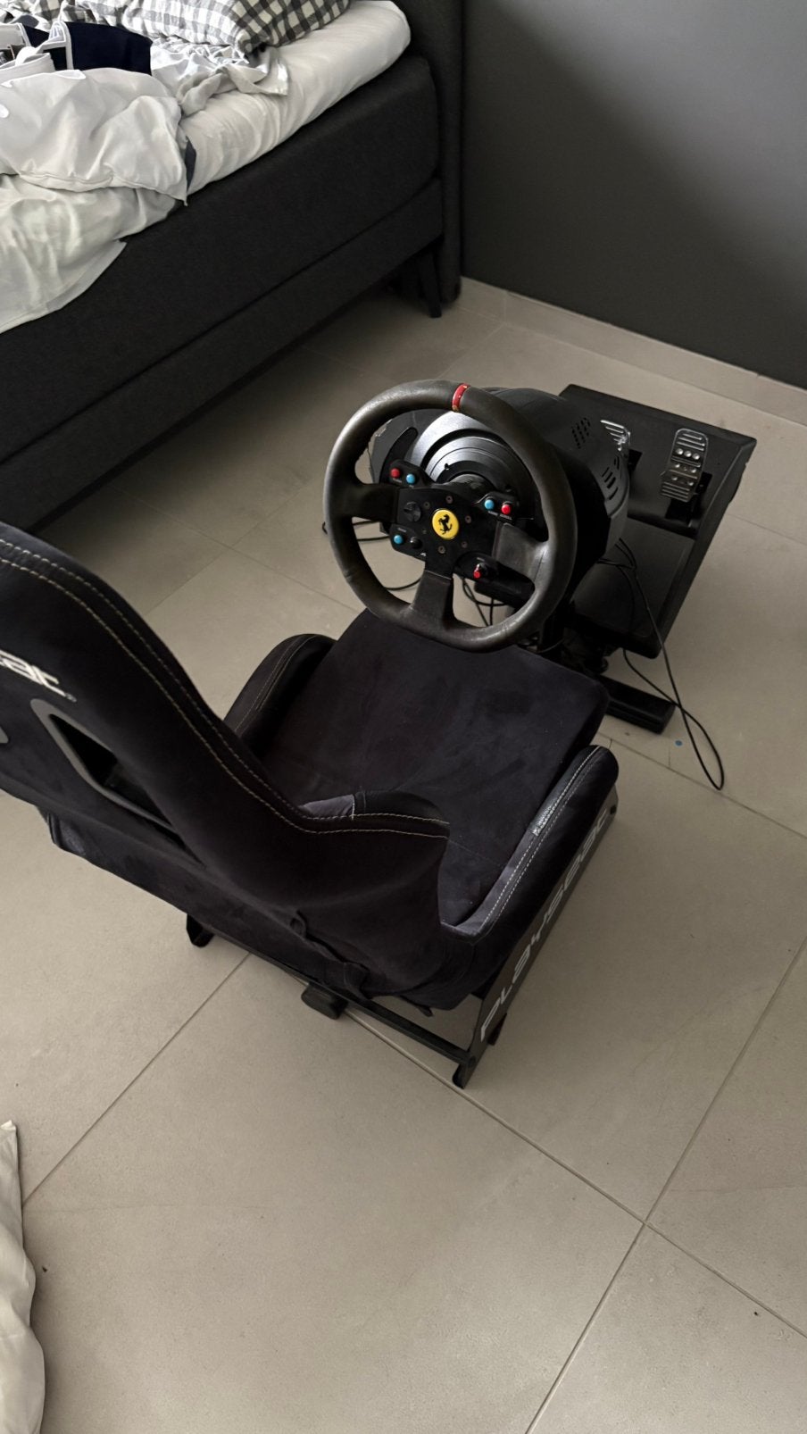 Thrustmaster Racing Sim + poste de pilotage, Enlèvement, Utilisé, Playseat ou Siège de jeu, PlayStation 3