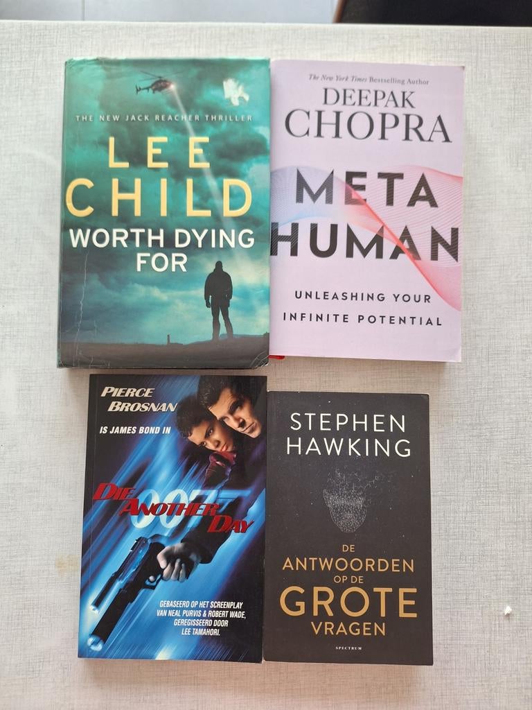 4 boeken, Ophalen of Verzenden