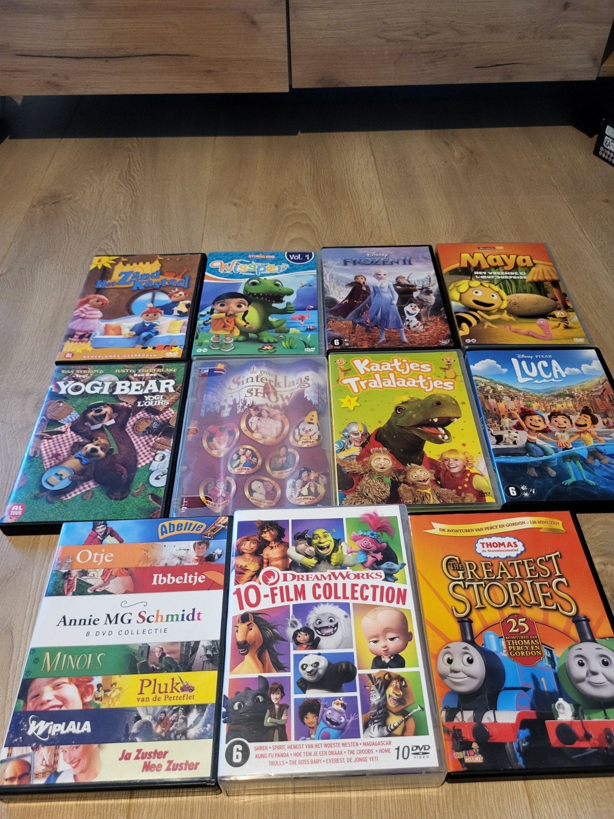 11 stuks, 26 films, Cd's en Dvd's, Ophalen