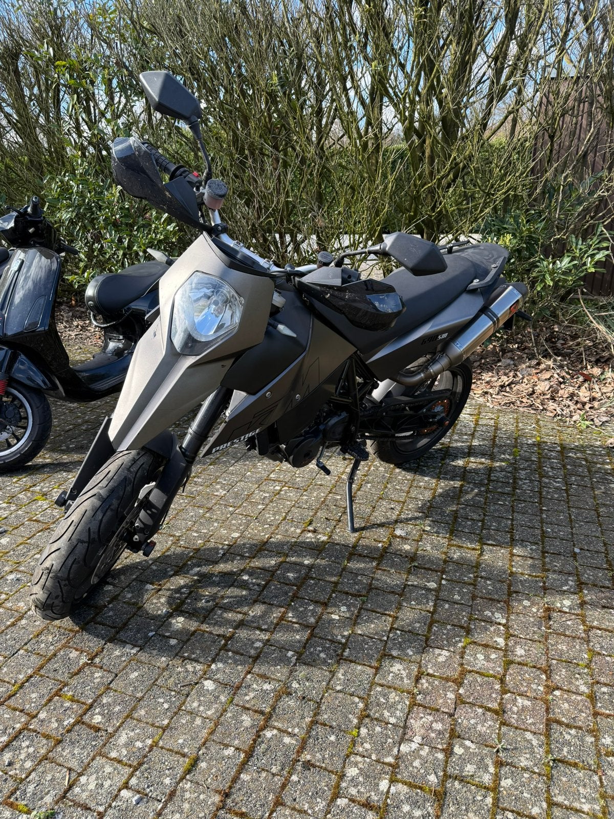 KTM 690 SM Prestige (Supermoto)