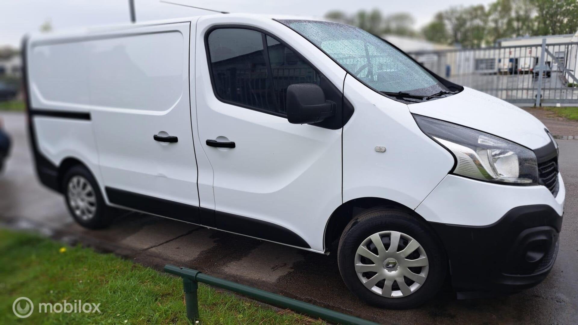 Renault Trafic bestel 1.6 dCi T27 L1H1 Comfort Energy, Euro 5, 4 cilinders, 2000 kg, Renault