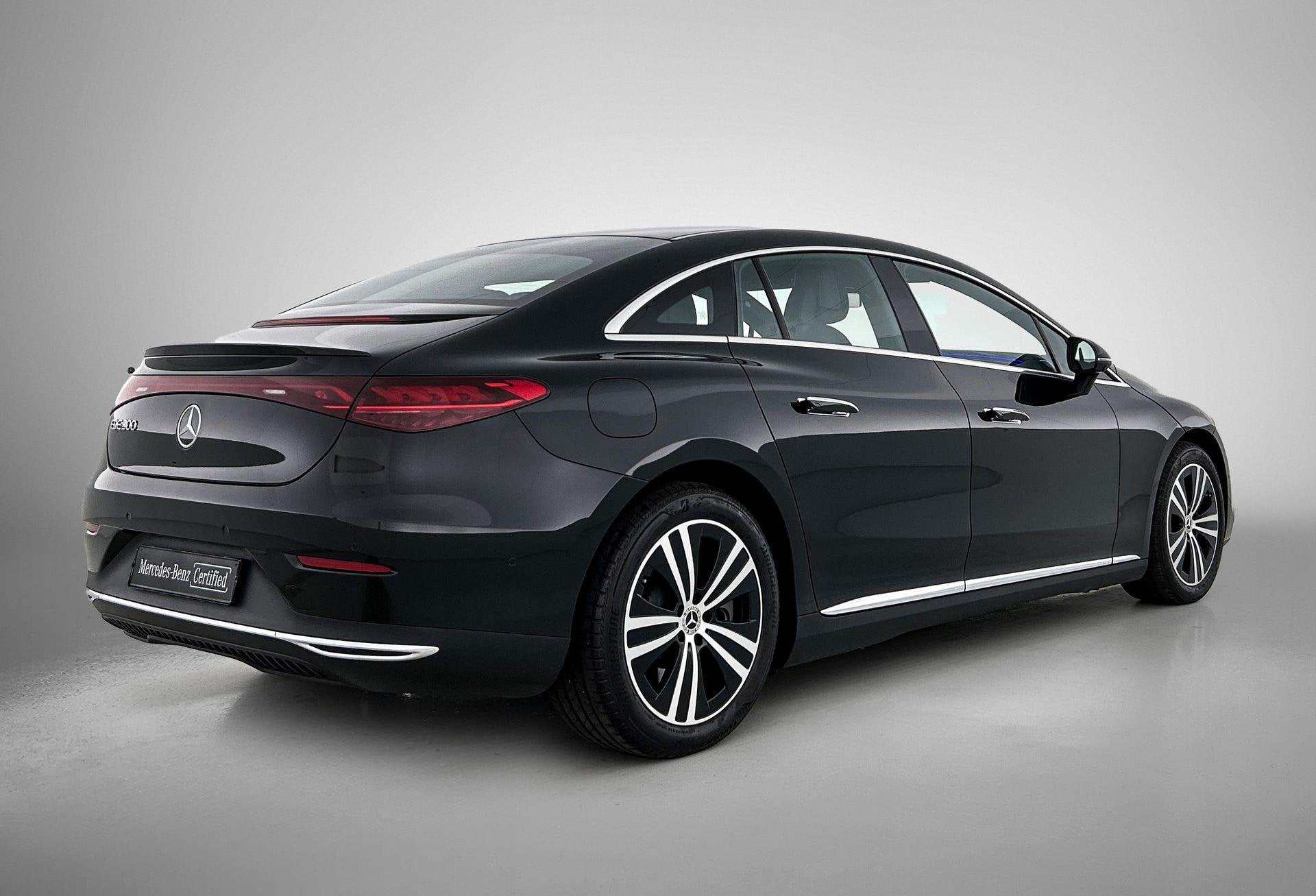 Mercedes-Benz EQE-Klasse 300 Berline Luxury Line | Distronic, Auto's, Automaat, Gebruikt, 639 km, Zwart
