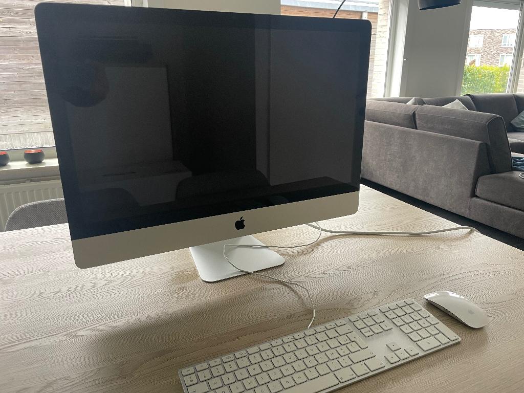 Apple iMac 27" – model mid 2010, IMac, 512 GB, Utilisé, 4 GB