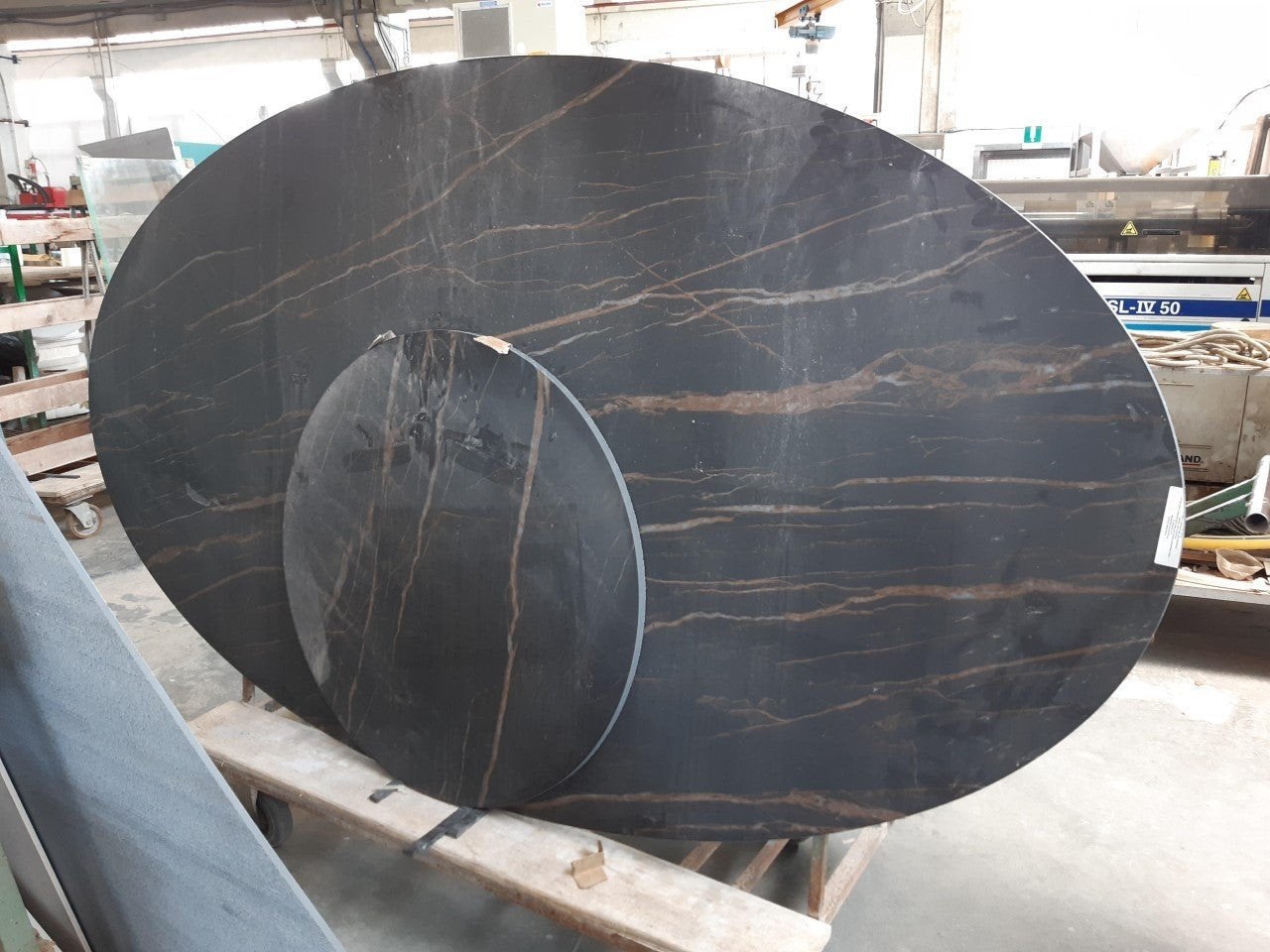 90 x 180 tulipe tafels tot 320 x 160 Eero Saarinen stoelen, Overige materialen, Meer dan 8 zitplaatsen, Nieuw, Ophalen of Verzenden