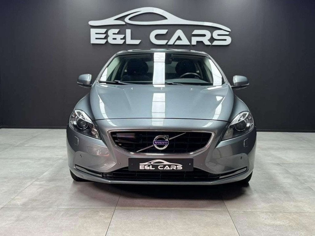 Volvo V40 V40 2.0 D2 *12 mois de garantie* (automatique), Autos, Volvo, Cuir, Argent ou Gris, Achat, Euro 6