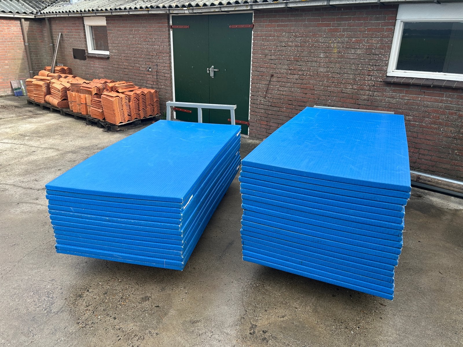 Judomatten 200x100x4cm - 33 stuks, Ophalen, Zo goed als nieuw