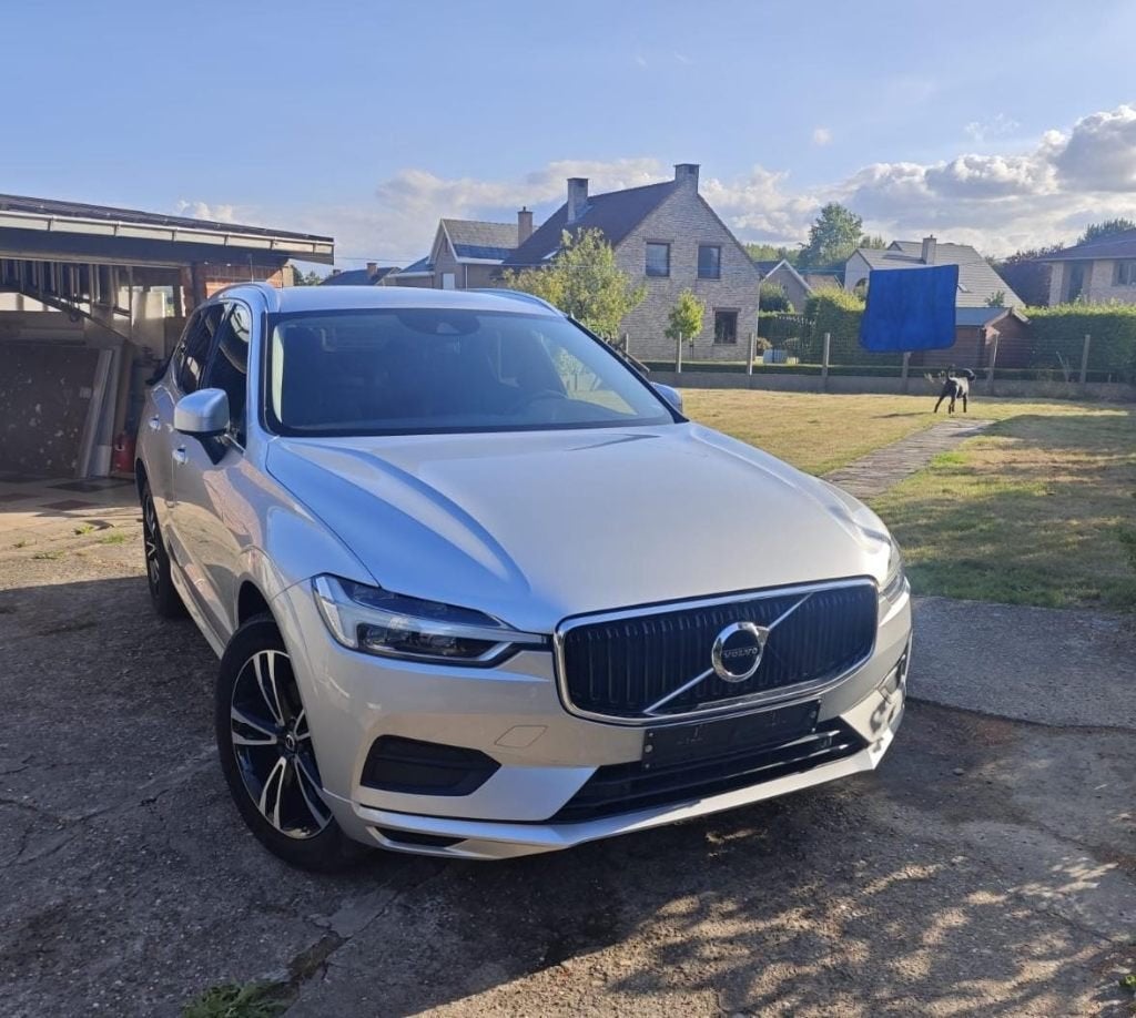 Volvo XC60 Momentum D4 -automaat leder elektrische trekhaak, Autos, Argent ou Gris, Noir, 5 portes, Automatique