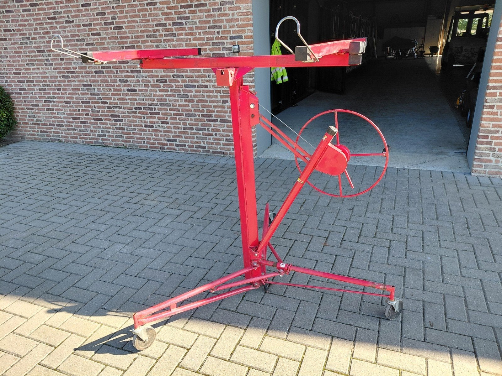 gyproc lift, Doe-het-zelf en Bouw, Ophalen, Zo goed als nieuw