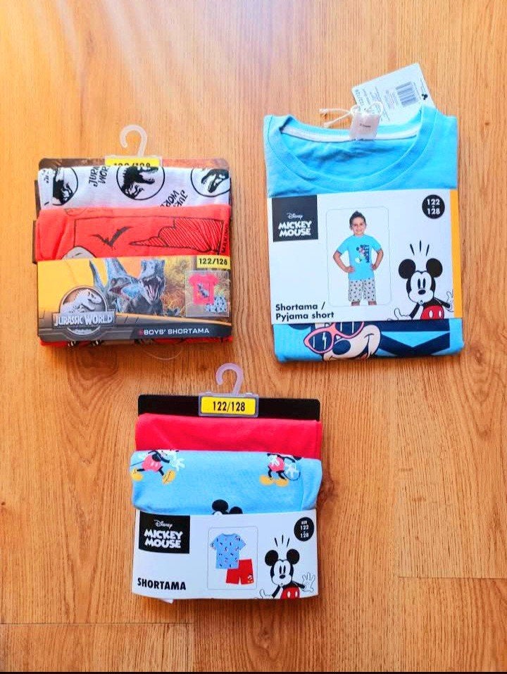 Pyjama´s zomer shortama Mickey M, Jurassic World maat 122, Ophalen, Nieuw