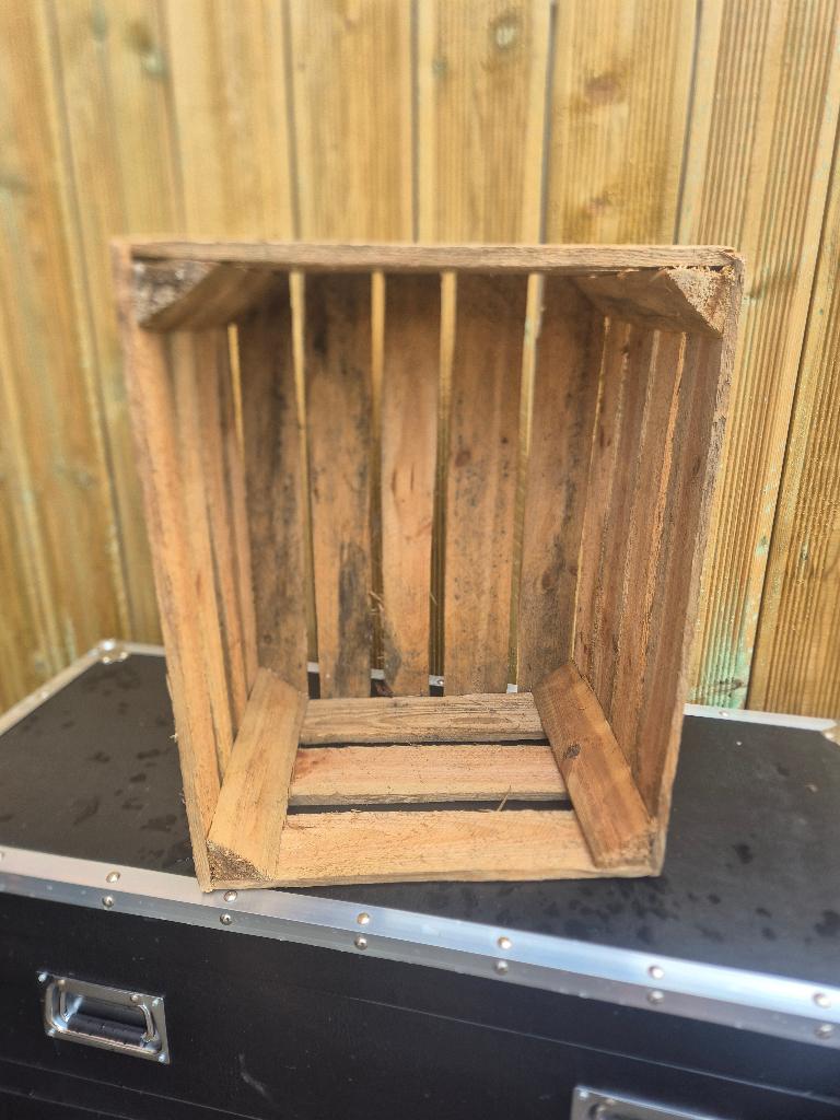 Houten kist of krat in vintage stijl 10€/stuk 10 beschikbaar, Ophalen