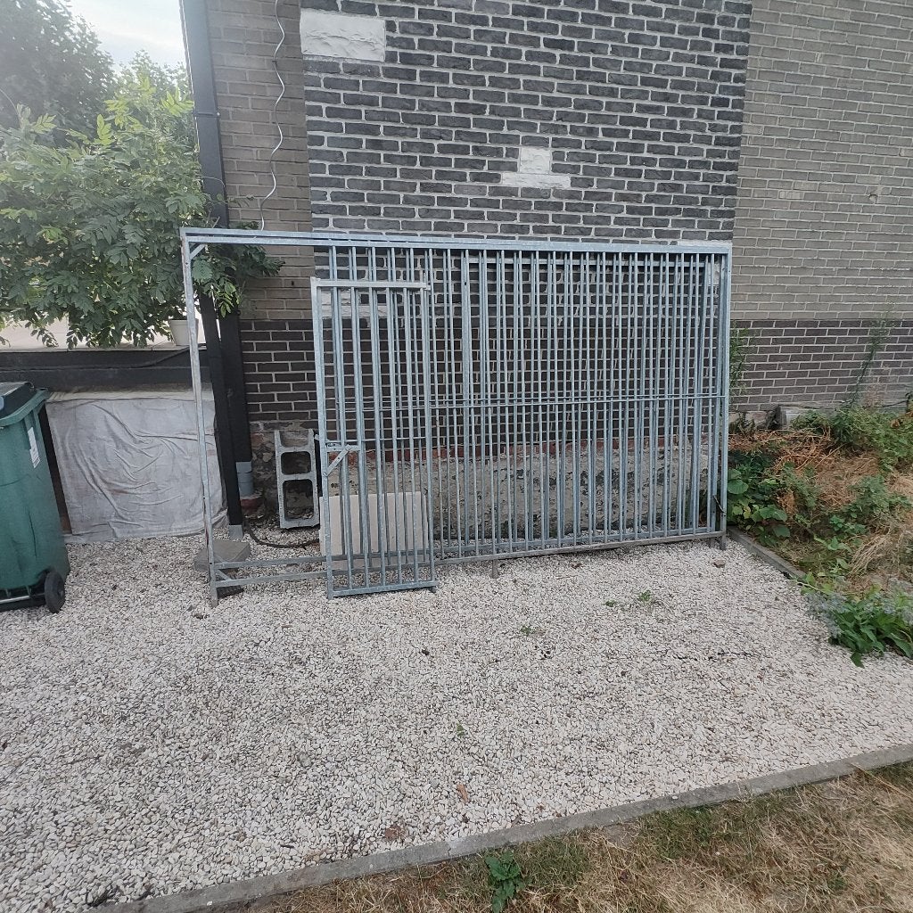 Honden ren, Enlèvement, 100 cm ou plus, 110 cm ou plus, Niche à chien