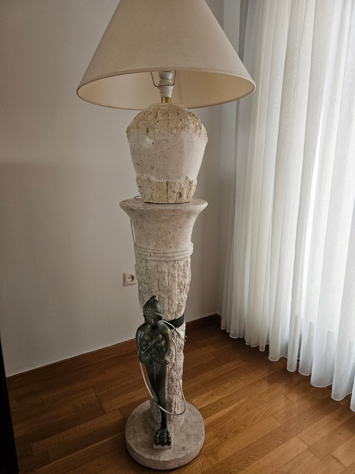 Stenen lamp, Ophalen, Steen/keramiek, 150 tot 200 cm
