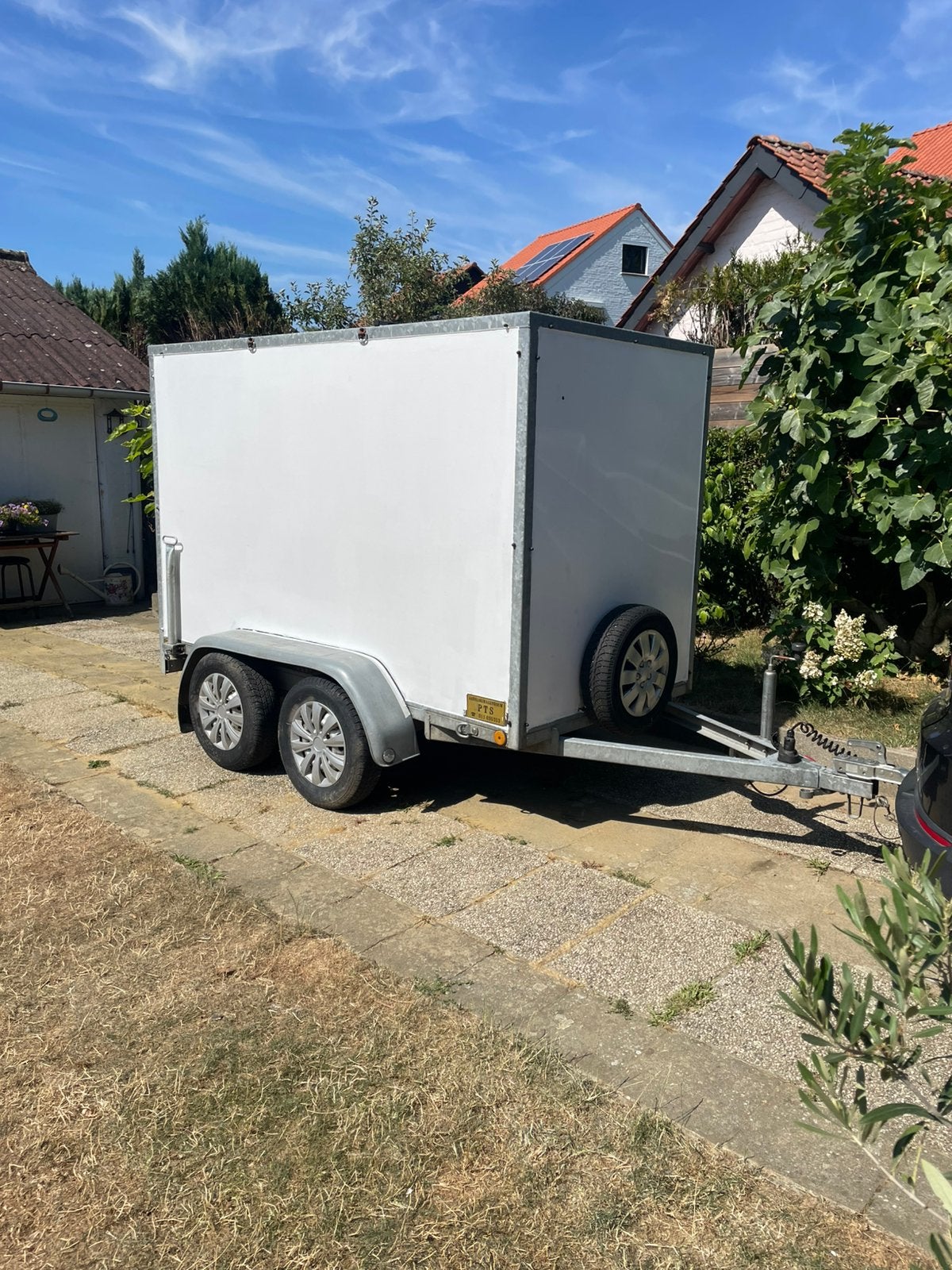 Remorque à double essieu non freinée 750 kg, Enlèvement, Utilisé