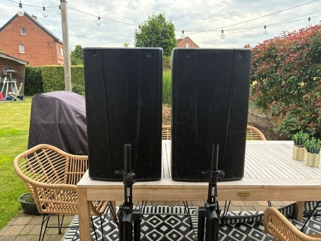 Luidsprekers DB Technologies B-Hype 15, Audio, Tv en Foto, Luidsprekerboxen, Overige typen, Zo goed als nieuw, 120 watt of meer
