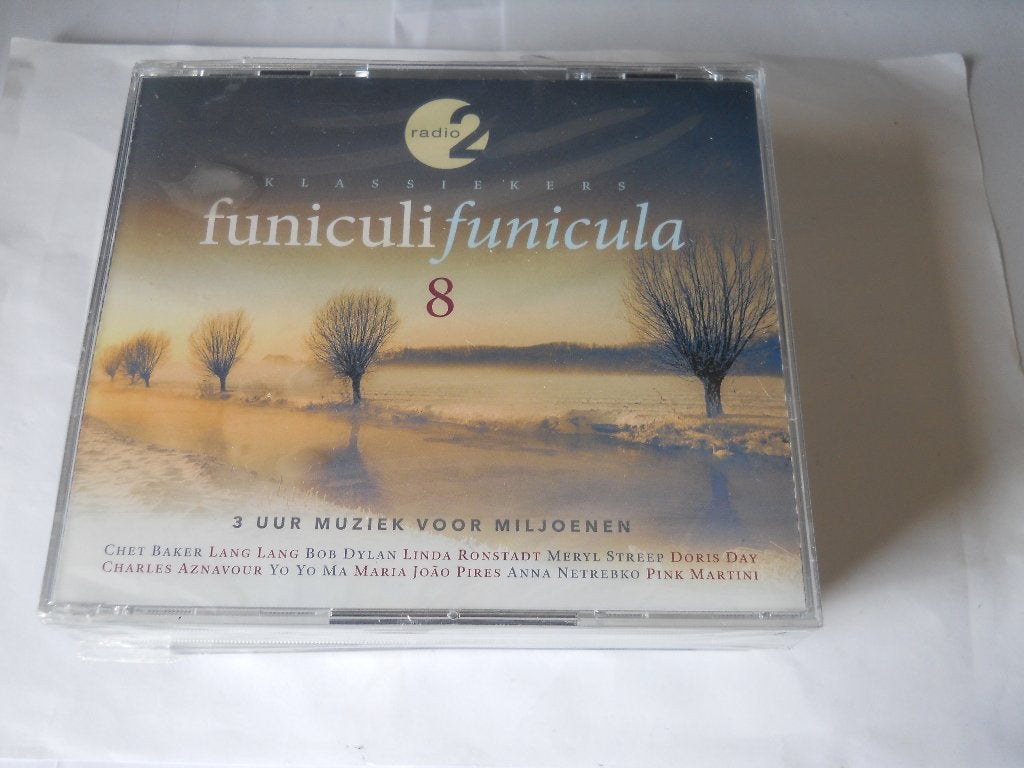 3 CD BOX - Radio 2 Klassiekers - Funiculi Funicula 8, Cd's en Dvd's, Boxset, Wereldmuziek, Ophalen of Verzenden, Zo goed als nieuw