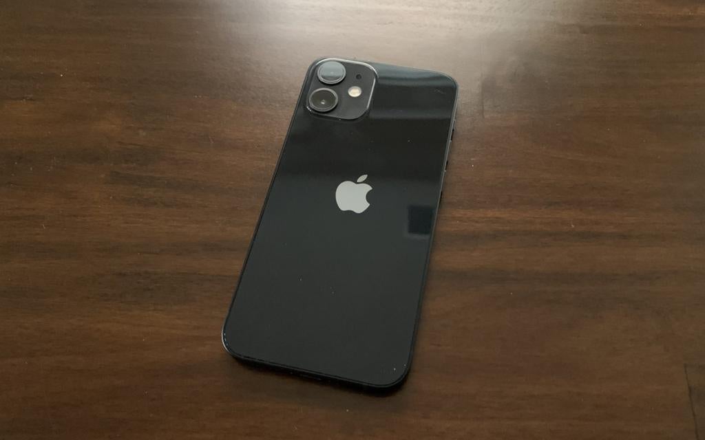 iPhone 12 mini zwart 64Gb, Telecommunicatie, Mobiele telefoons | Apple iPhone, Ophalen, Gebruikt, Zwart, 76 %