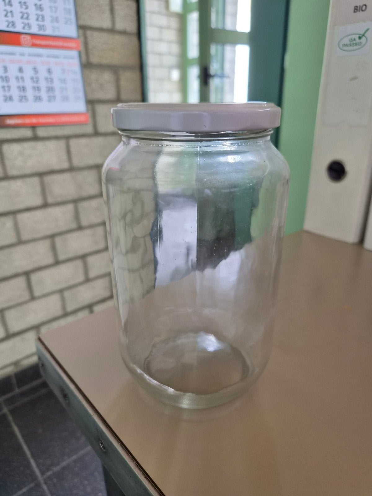 100 glazen voorraadpotten 1 liter met schroefdeksel

Giv, Ophalen