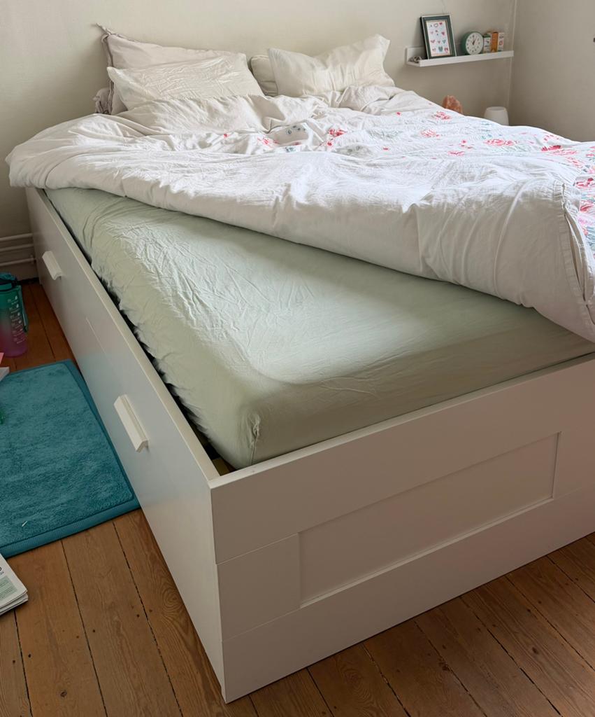 Cadre de lit 160-200 et 4 gds titoirs + sommier Px neuf 475€, Huis en Inrichting, Slaapkamer | Complete slaapkamers, Ophalen, Zo goed als nieuw