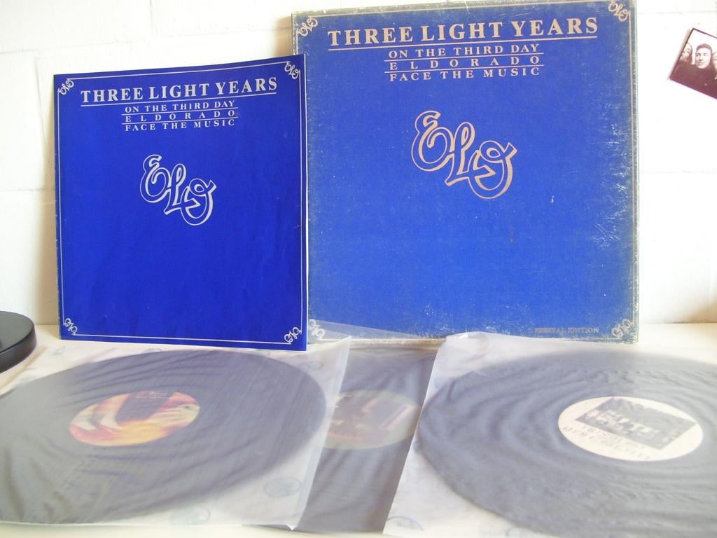 ELECTRIC LIGHT ORCHESTRA  three light years ( 3 lps ), Progressive, Gebruikt, Ophalen of Verzenden, 1970 - 1979