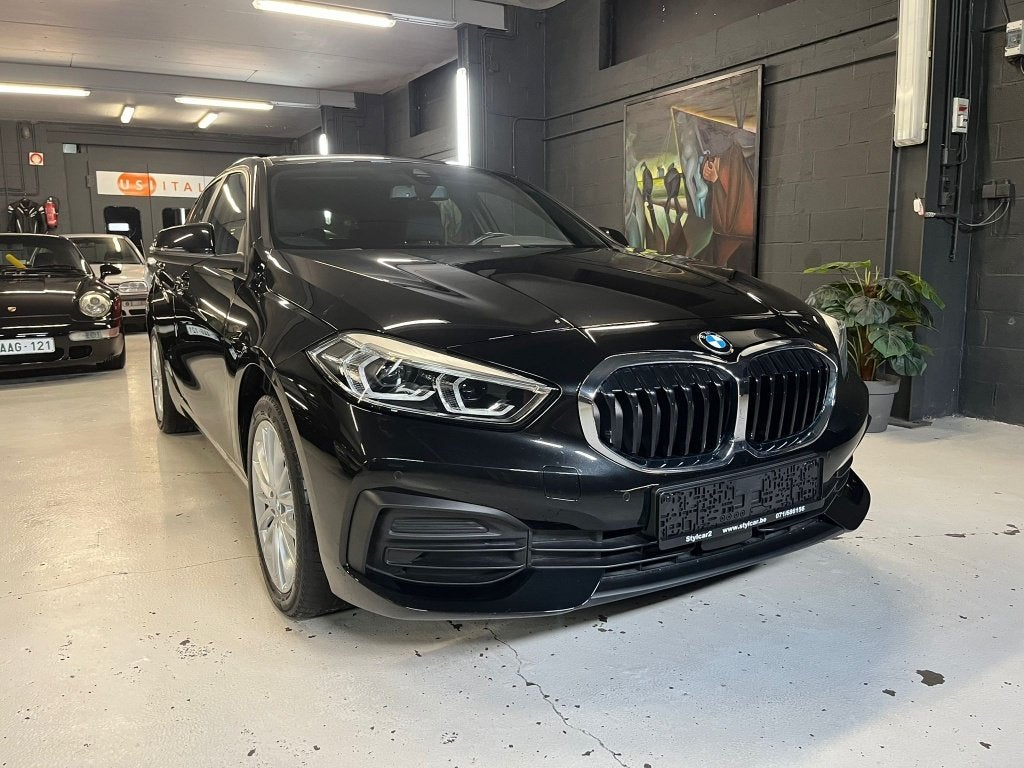 BMW 116i **BOITE AUTO** SPORTLINE** 12 MOIS DE GARANTIE, Automaat, Euro 6, Zwart, Bedrijf
