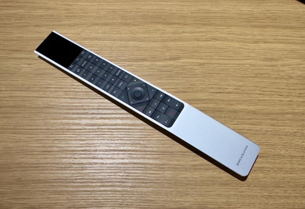 Bang & Olufsen Beovision 14-40 UHD 4K met motor stand - B&O, Info@bang-olufsen.dk, Comme neuf, Enlèvement, Bang & Olufsen Alle 1 / DK-7600 Struer / Denmark
