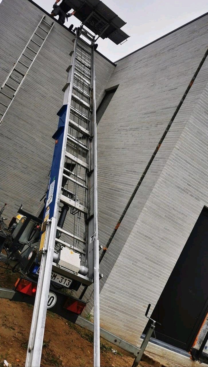 Bocker Junior 18 HD 18m - 250 kg Verhuislift, ladderlift, Ophalen, Gebruikt