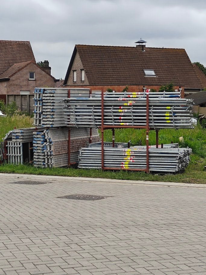 Stelling Multi directioneel. Altrad, Doe-het-zelf en Bouw, Steigers, Zo goed als nieuw, Gevelsteiger, 5 meter of hoger, Ophalen
