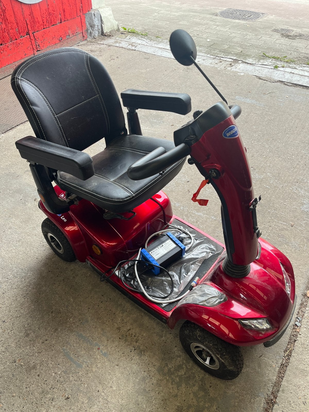 Invalide of ouderdom scooter, NIEUW, Diversen, Brommobielen en Scootmobielen, Ophalen, 46 km of meer, 11 t/m 15 km/u, Invacare
