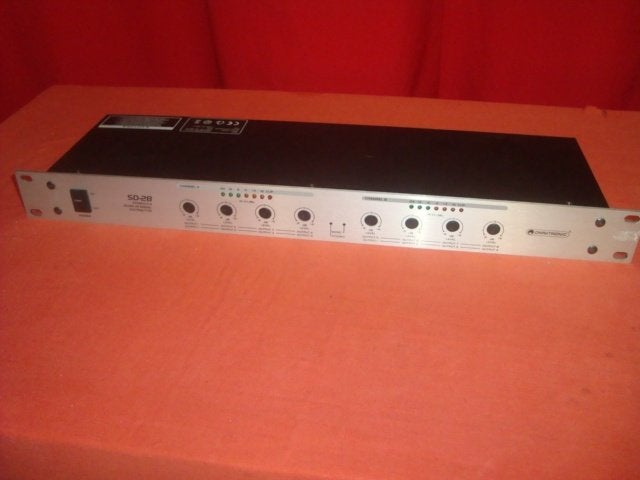 Usagé : Distributeur de signaux Omnitronic SD28 20260392, Musique & Instruments, Instruments | Accessoires, Enlèvement ou Envoi