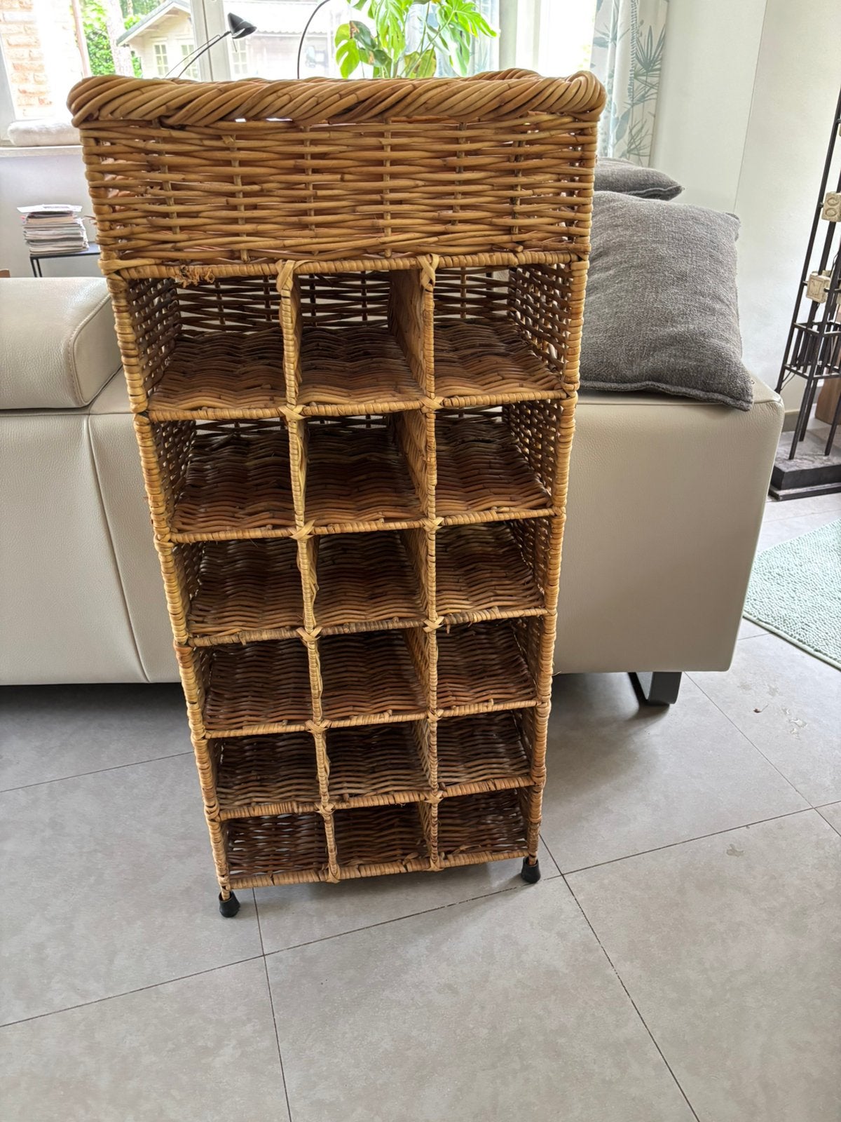 Rieten wijnrek met opbergvak bovenaan, Maison & Meubles, Accessoires pour la Maison | Porte-bouteilles, Enlèvement, Utilisé, 15 à 25 bouteilles