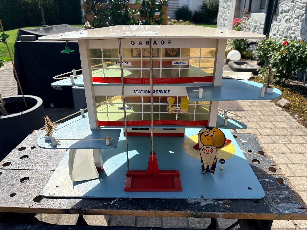 Garage ESSO MGF 1/43 – Ascenseur + Éclairage – Années 60, Hobby & Loisirs créatifs, Enlèvement, Utilisé, Autres types, Autres marques