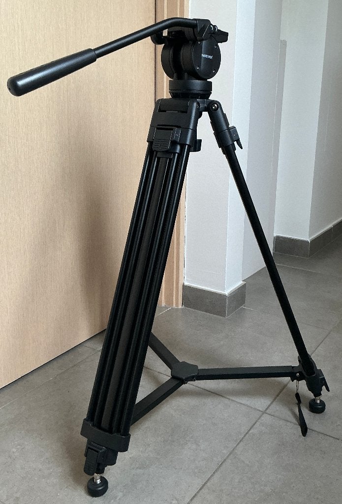Trépied vidéo NEEWER 155 cm avec tête fluide 360, Ophalen, Overige merken, Driepoot, Zo goed als nieuw