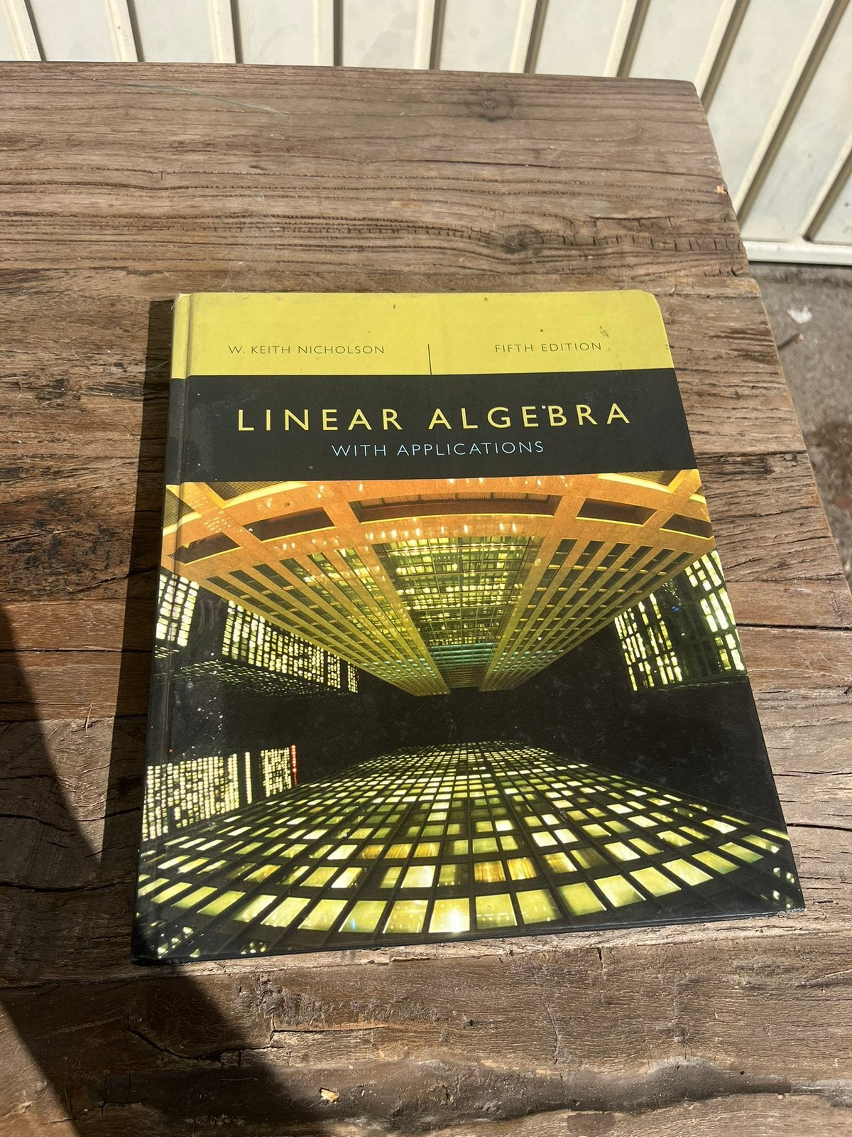 Linear algebra - K. Nicholson, Ophalen, Zo goed als nieuw