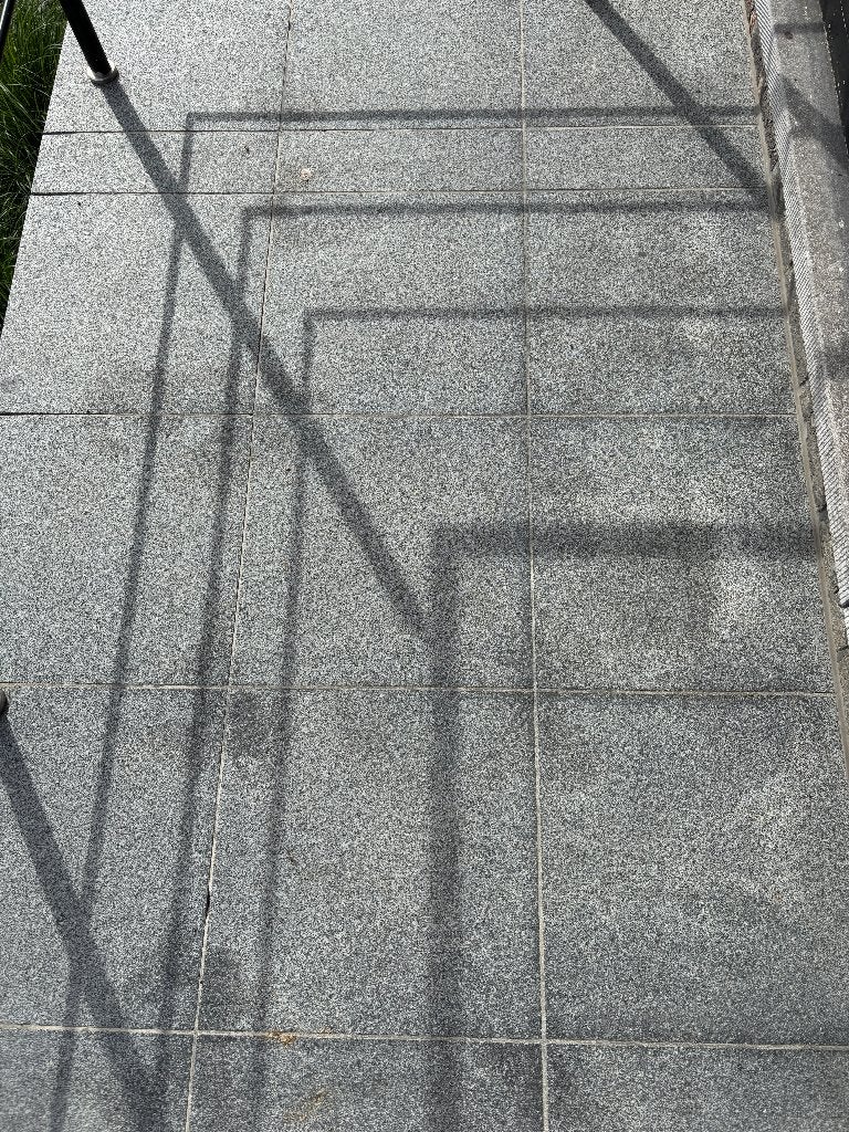 Pierre naturelle — carreaux et marches, Tuiles de terrasse, Sablée, Utilisé, 5 à 10 m²