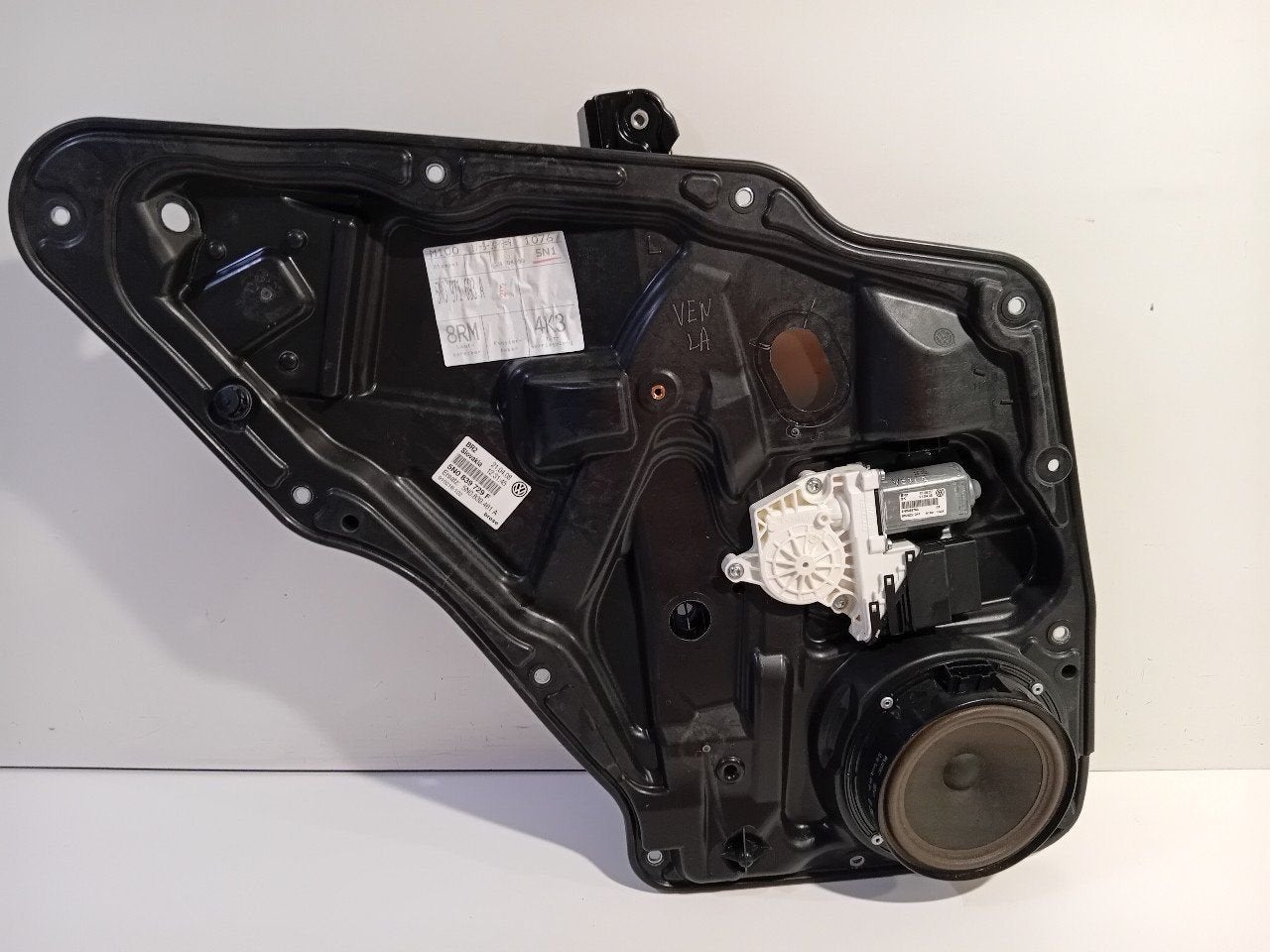 Raammechaniek elektrisch links achter Volkswagen Tiguan, Auto-onderdelen, Onderdelen@venauto.nl, Van der Ven Autorecycling B.V.