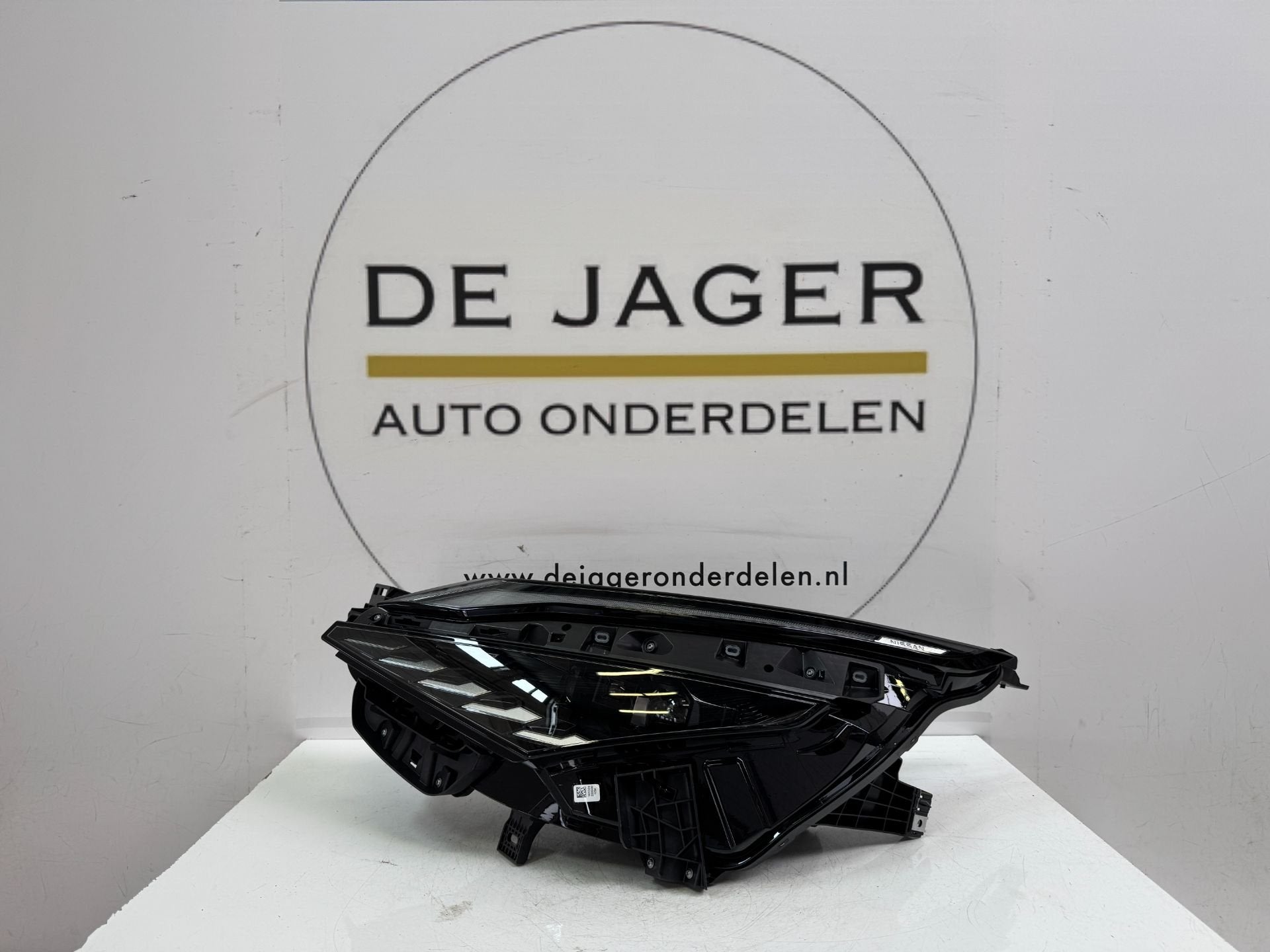 NISSAN QASHQAI J12 FACELIFT FULL LED KOPLAMP 26060HN20A 23-, Takashima 1-chome 1-1
220-8686  Yokohama, NISSAN_SR@mail.nissan.co.jp