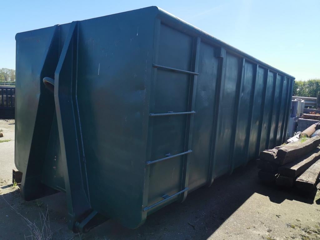 lvc haakcontainer  afzetcontainer haakarm, Ophalen