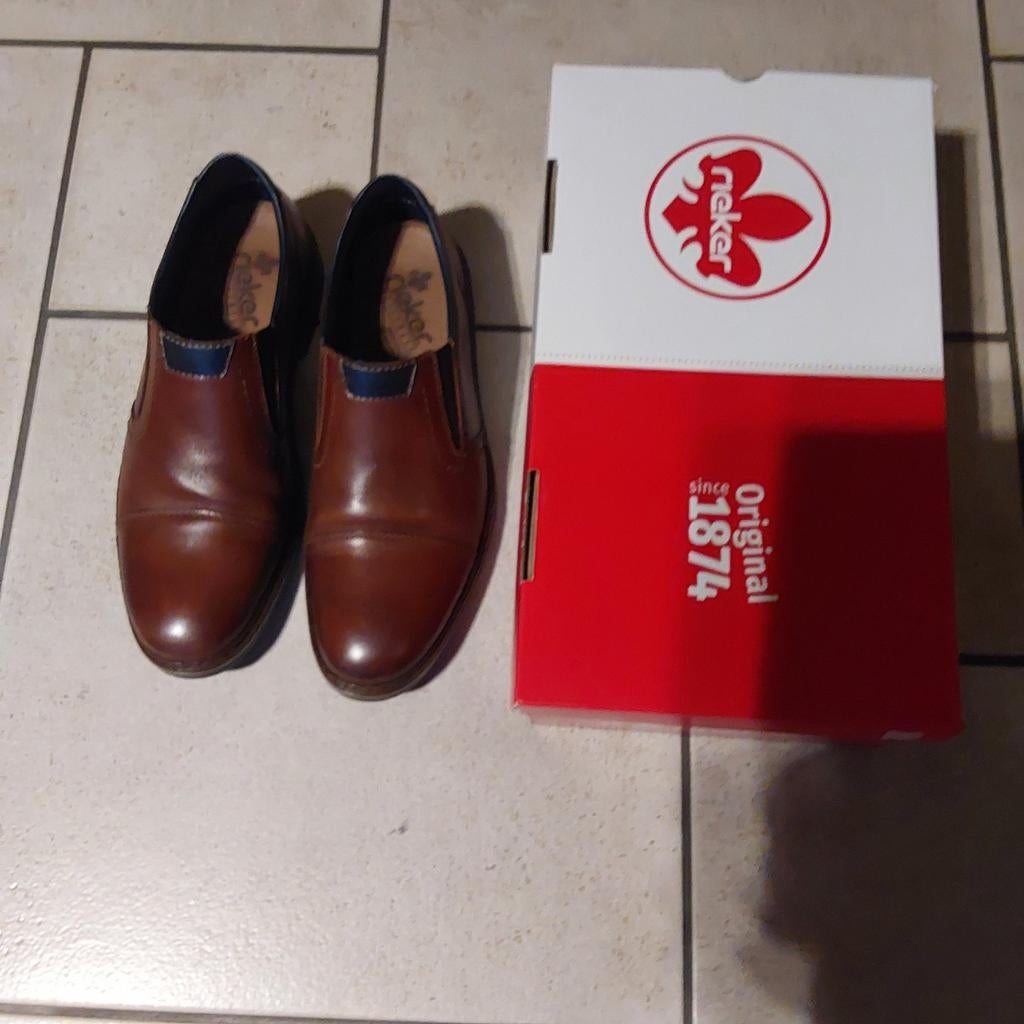 Mooie lederen herenschoenen maat 42,1 maal gedragen, rieker, Kleding | Heren, Schoenen, Ophalen of Verzenden