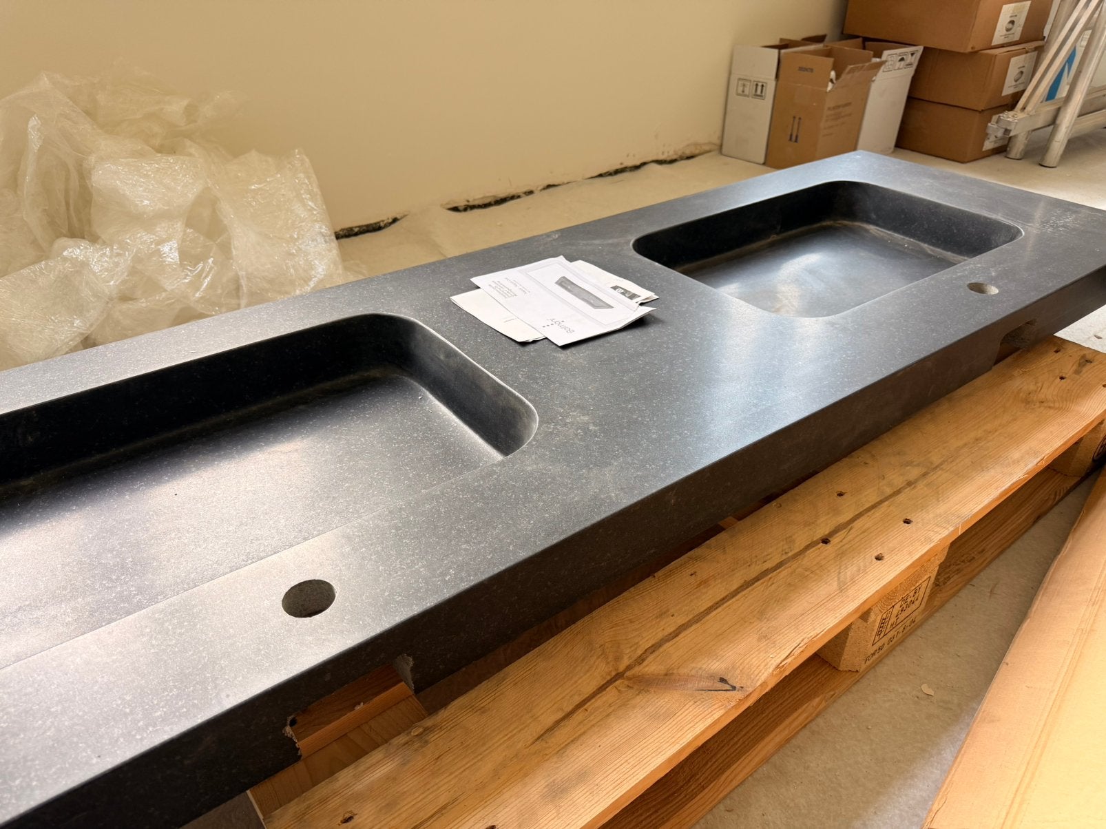 Wastafel 180cm, Ophalen, Nieuw, Steen, Wastafel