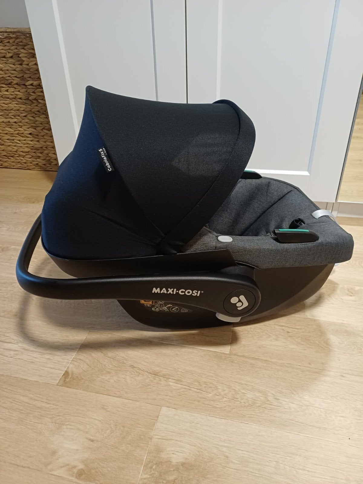 Maxi Cosi Cabriofix S i-Size baby, Ophalen