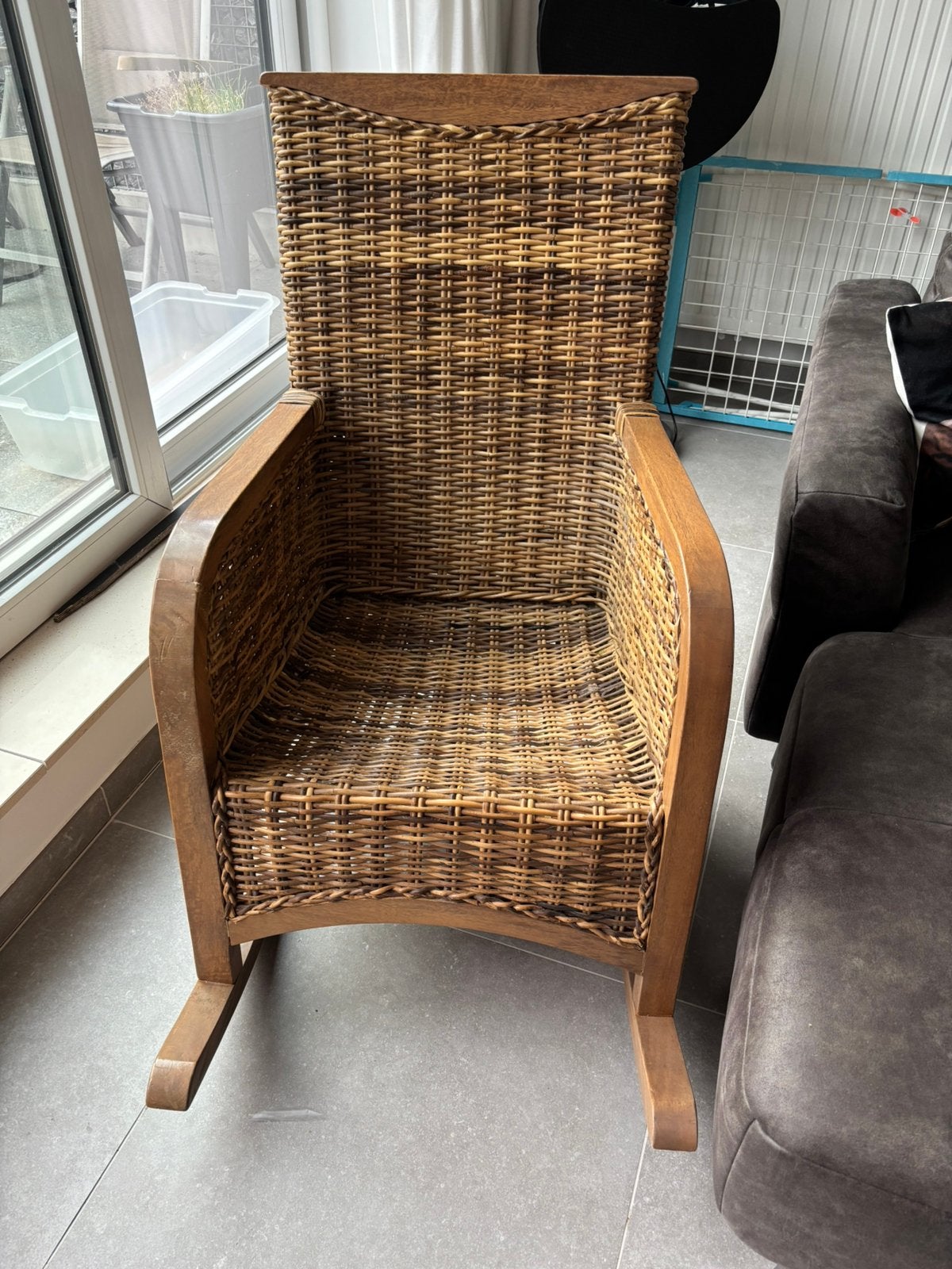 Rieten schommelstoel, Huis en Inrichting, Stoelen, Ophalen, Gebruikt, Bruin, Hout