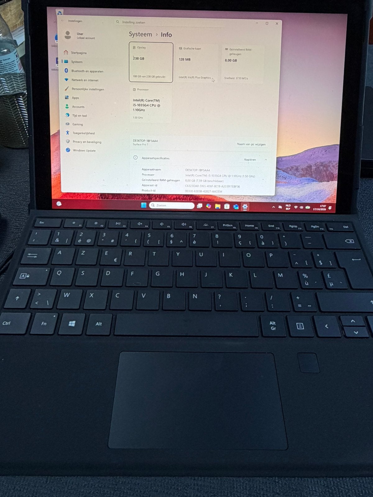 Microsoft Surface Pro 7, Ophalen of Verzenden, Zo goed als nieuw, Azerty, SSD